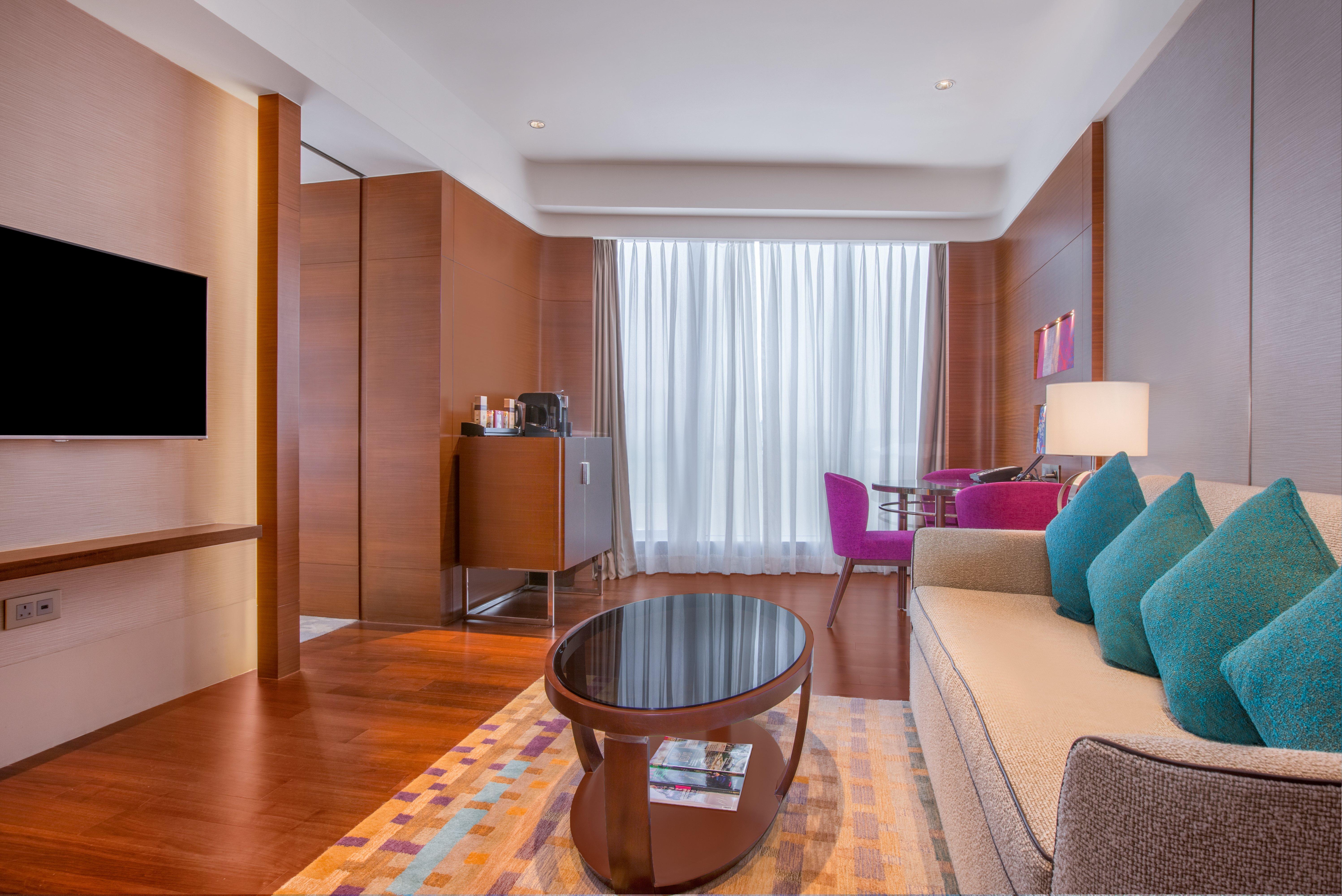 Crowne Plaza Macau By Ihg Hotel Kültér fotó A suite at the hotel