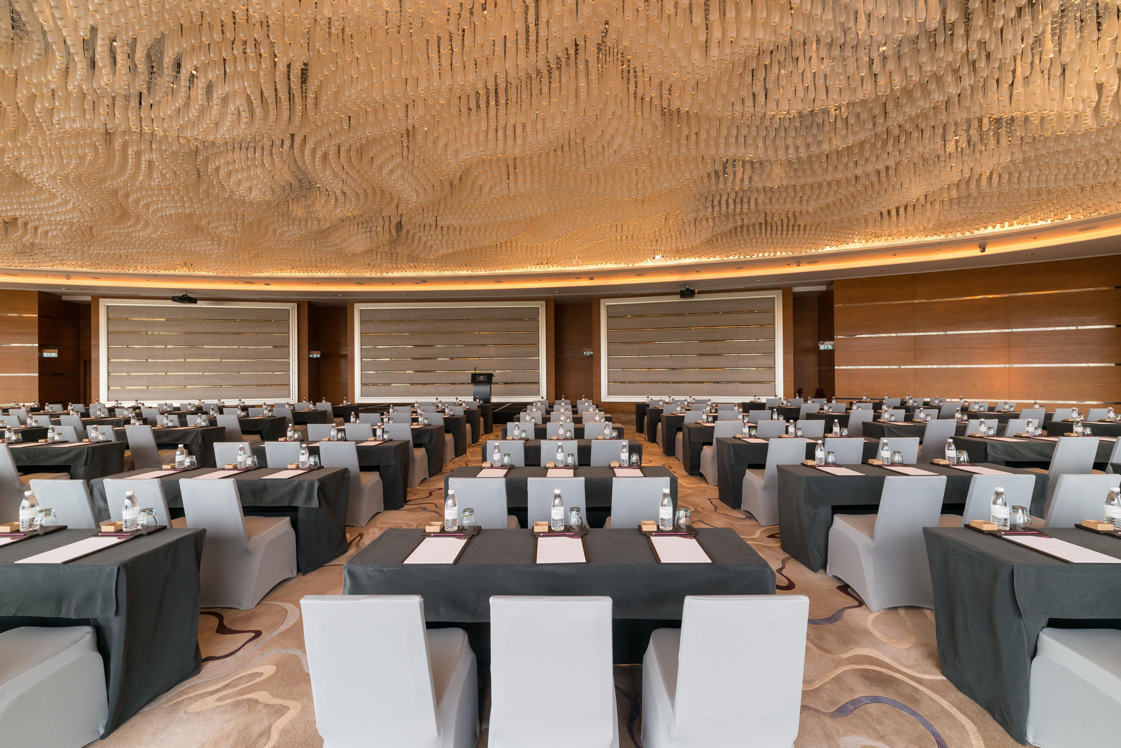 Crowne Plaza Macau By Ihg Hotel Kültér fotó The meeting room of the World Bank Group