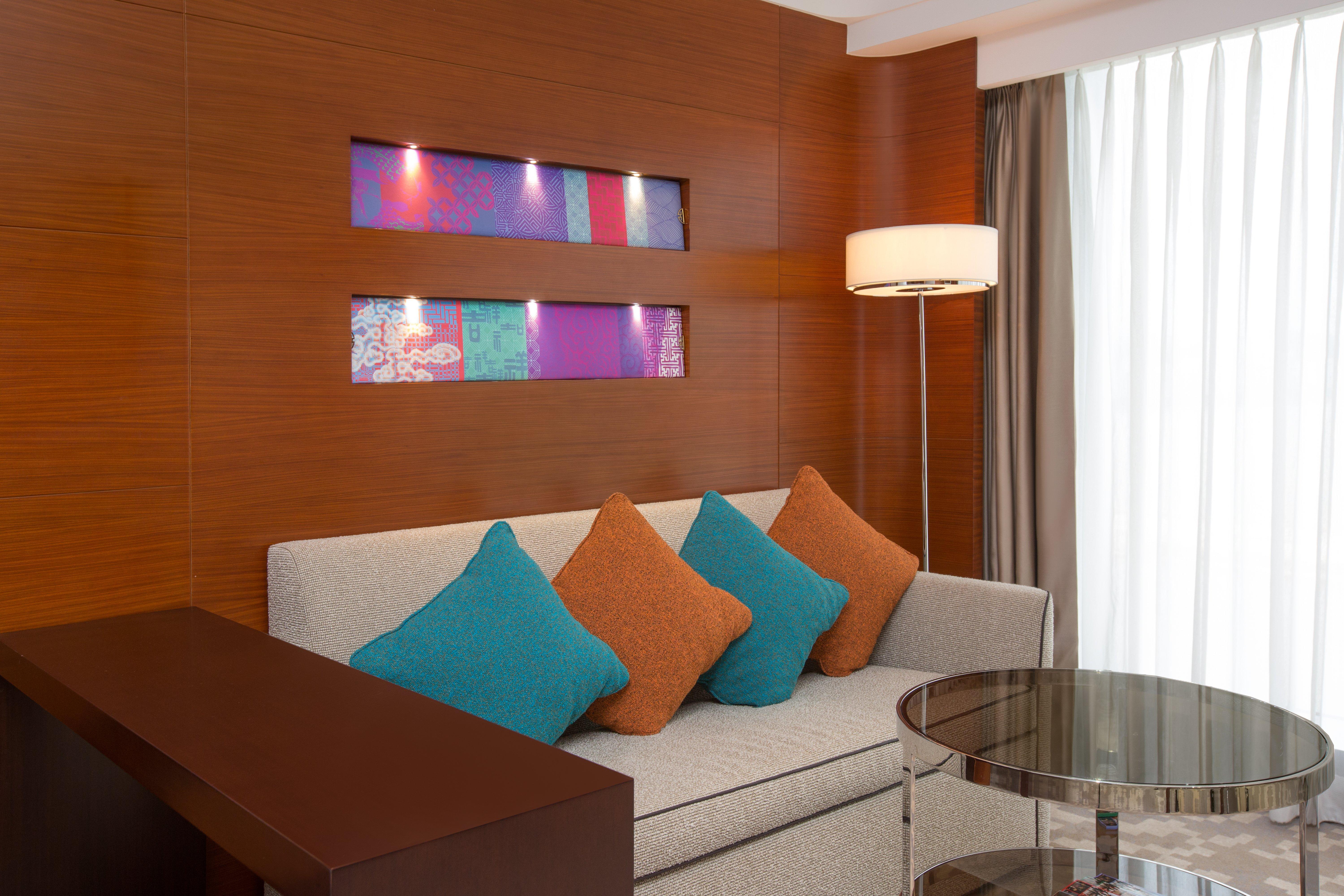 Crowne Plaza Macau By Ihg Hotel Kültér fotó A suite at the hotel